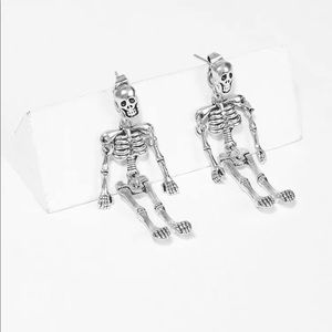 Halloween Skeleton Shaped Drop Earrings 1pair